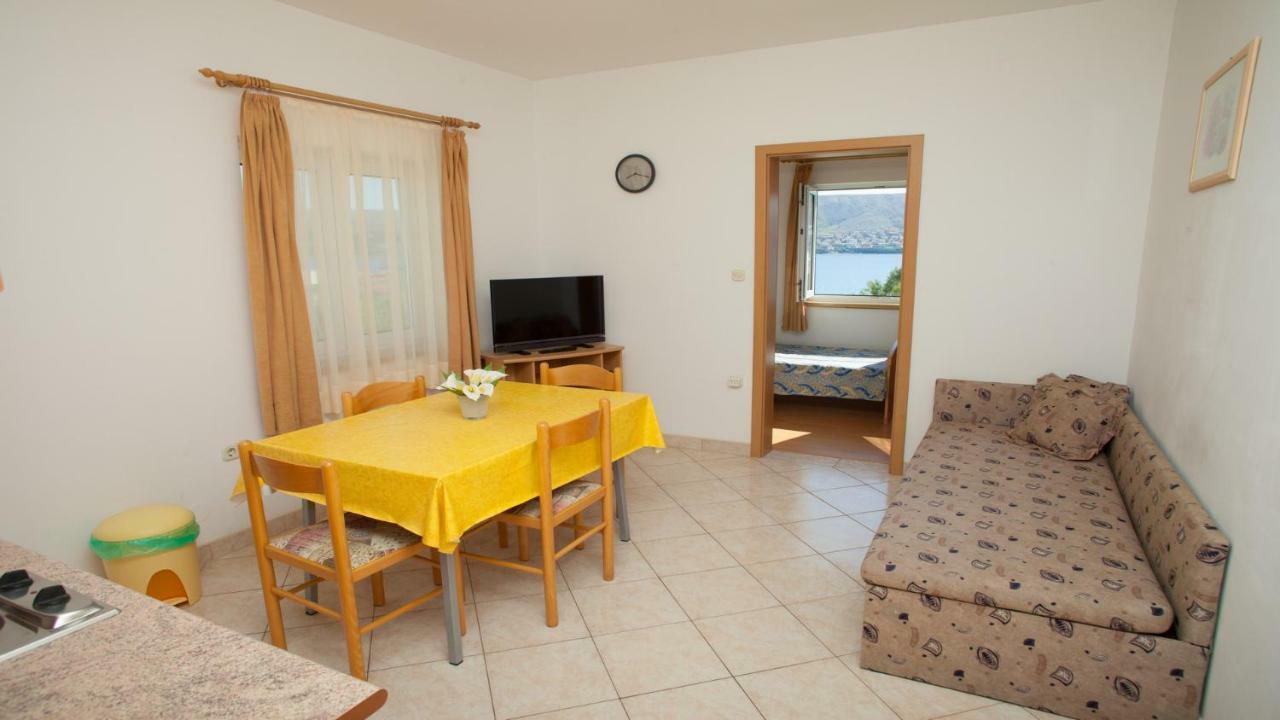 Apartments Basaca Pag Town Exterior photo