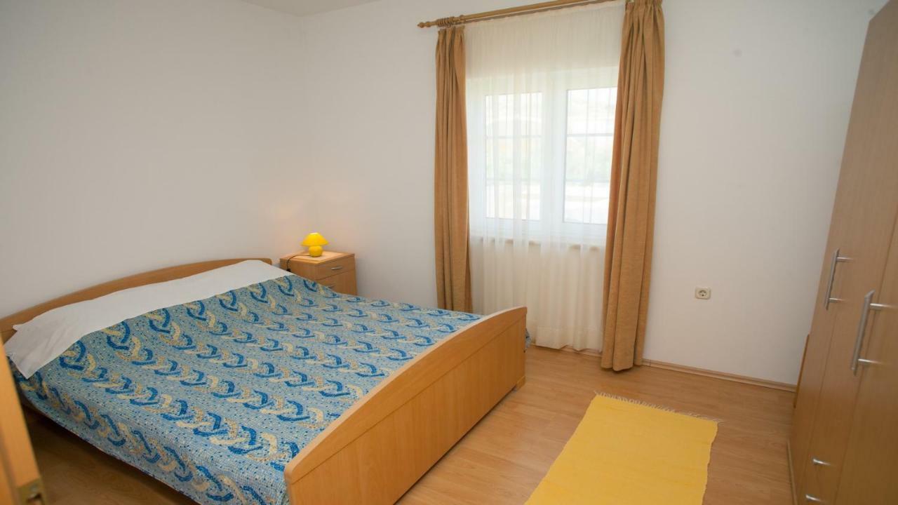 Apartments Basaca Pag Town Exterior photo